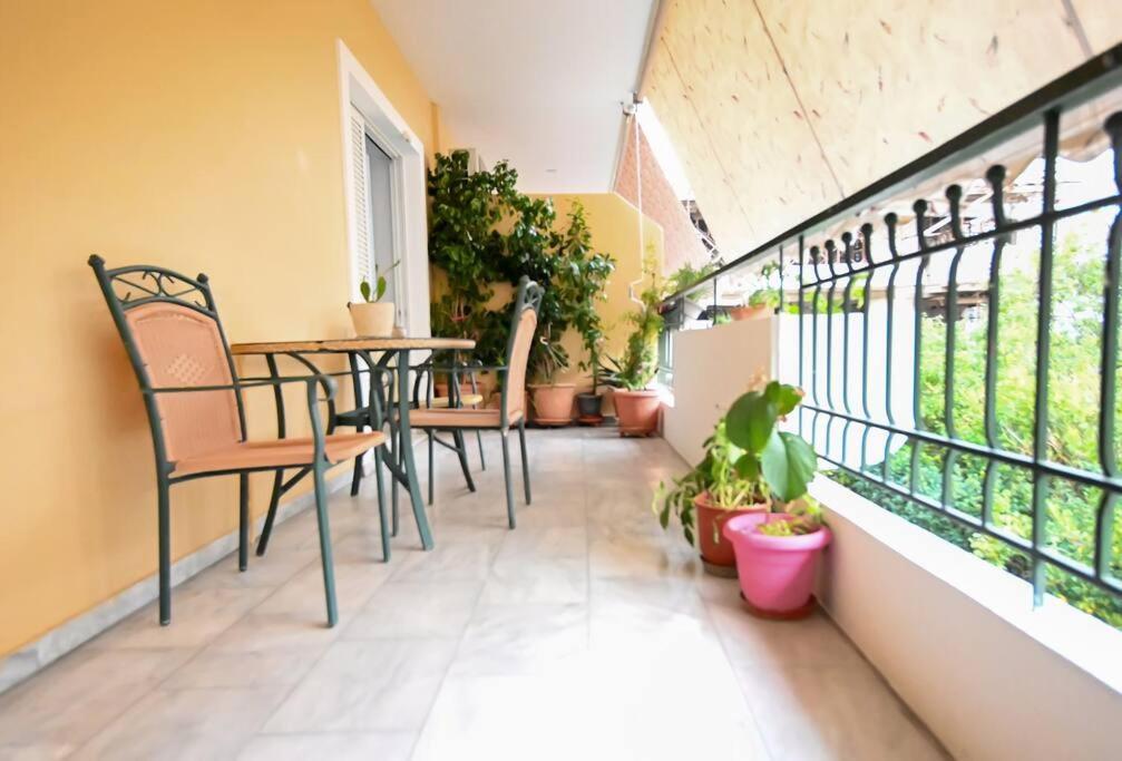 Lili'S Apartment Elefsina Exterior photo